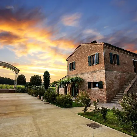 Podere Casanova & Wine Experience - *